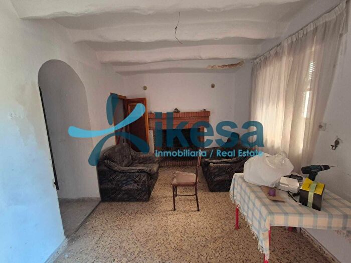 Casas en venta y pisos alquiler - 2