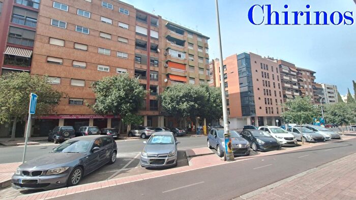 Piso en venta en Centro, Ollerías San Cayetano de 4 habitaciones
