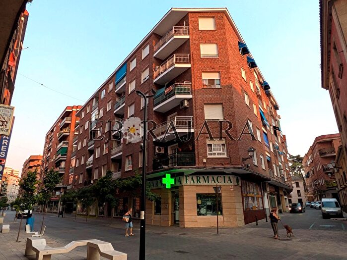 Casas en venta y pisos alquiler - 1