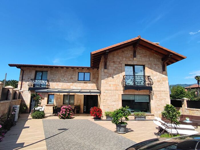 Casas en venta y pisos alquiler - 1