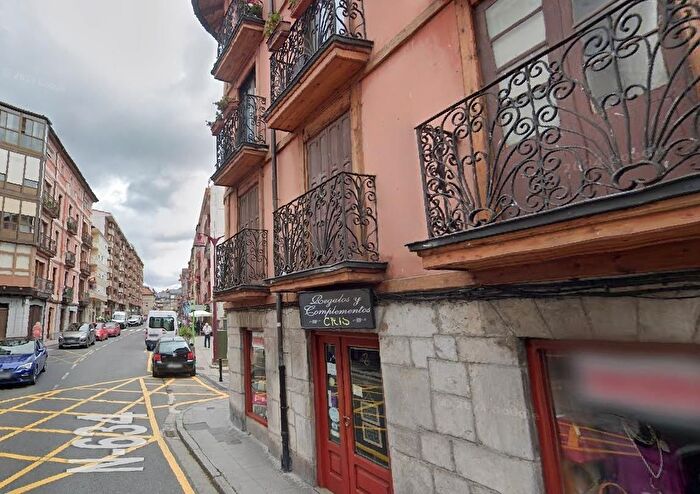 Casas en venta y pisos alquiler - 2