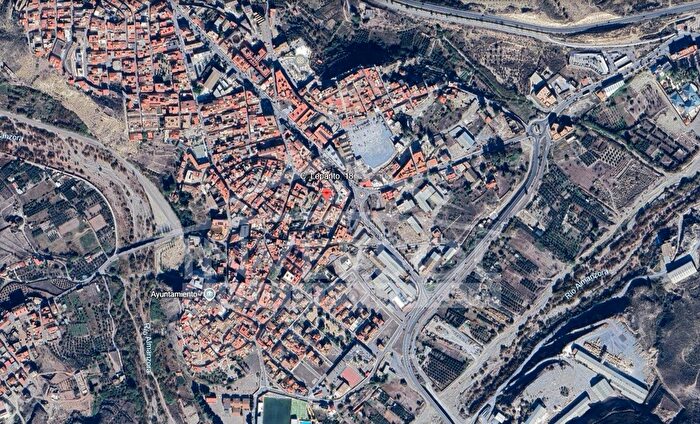 Casas en venta y pisos alquiler - 3
