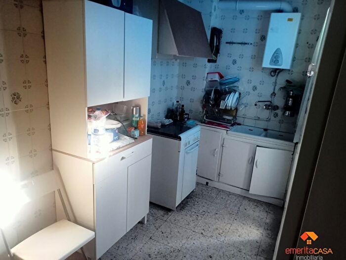 Casas en venta y pisos alquiler - 3