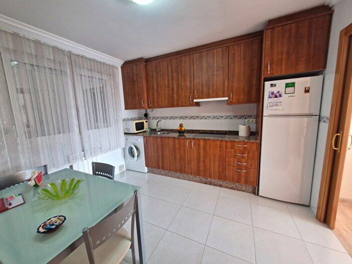 Casas en venta y pisos alquiler - 2