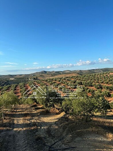 Casa en venta en Encinas Reales, Córdoba de 4 habitaciones