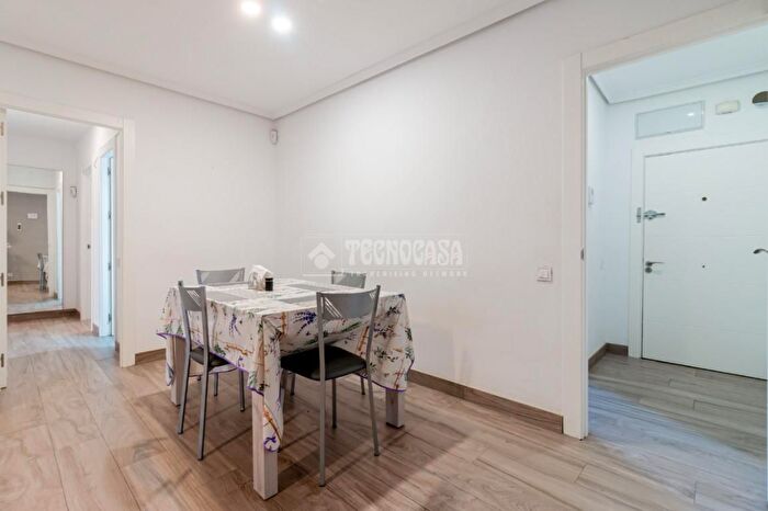 Casas en venta y pisos alquiler - 3