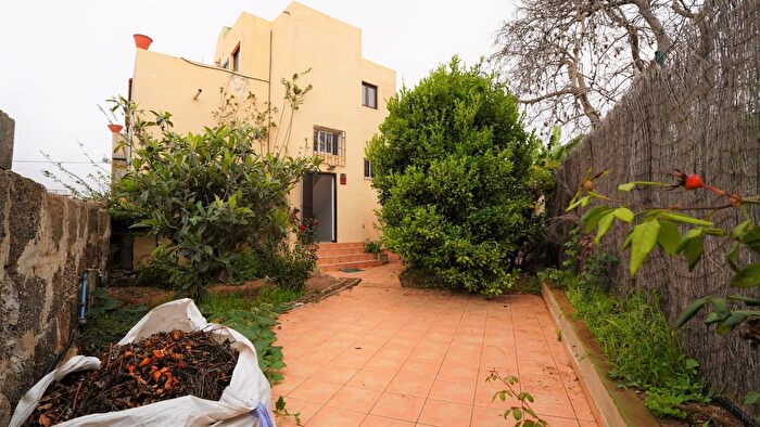Casas en venta y pisos alquiler - 1