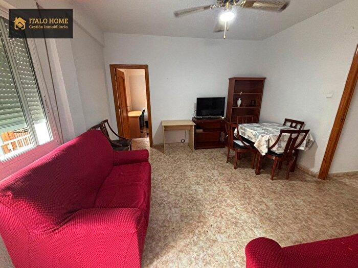 Casas en venta y pisos alquiler - 1