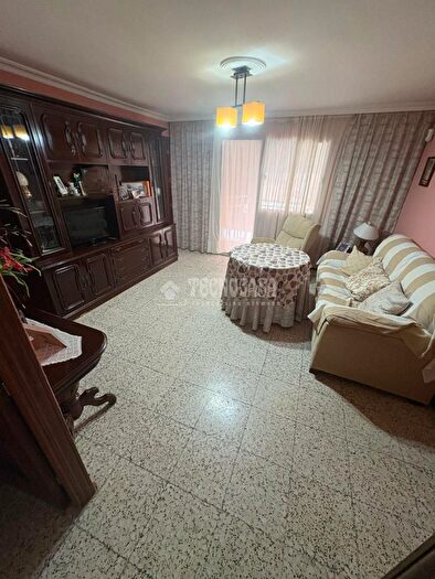 Casas en venta y pisos alquiler - 2