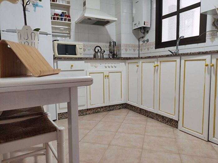 Casas en venta y pisos alquiler - 2