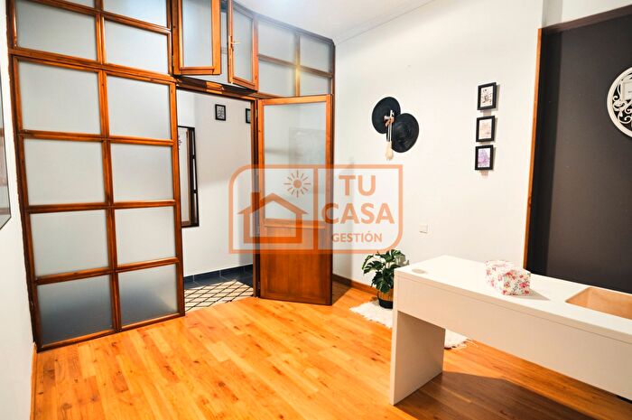 Casas en venta y pisos alquiler - 2