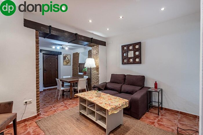 Casas en venta y pisos alquiler - 3