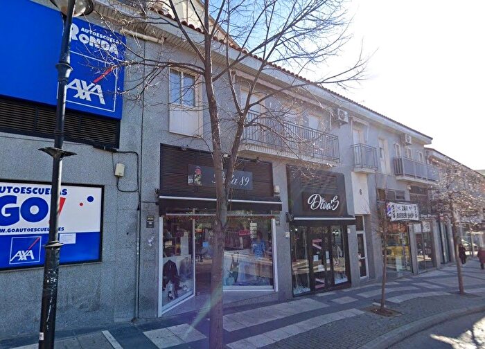 Casas en venta y pisos alquiler - 2