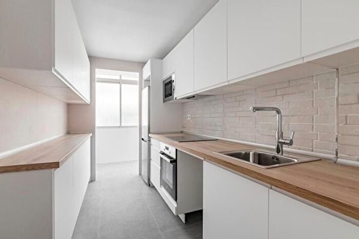 Piso en venta en Carabanchel, Vista Alegre de 2 habitaciones