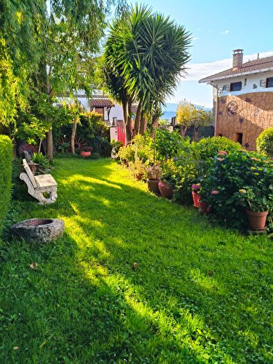 Casas en venta y pisos alquiler - 2