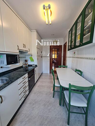 Piso en venta en Acea de Olga Augas Férreas, Lugo Capital de 3 habitaciones
