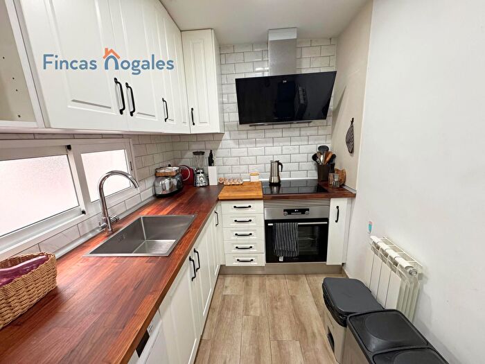 Casas en venta y pisos alquiler - 3