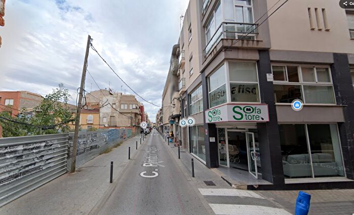 Casas en venta y pisos alquiler - 2