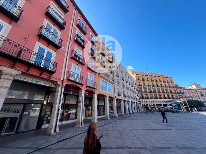 Casas en venta y pisos alquiler - 3