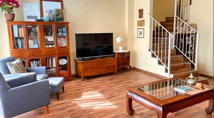 Casas en venta y pisos alquiler - 1