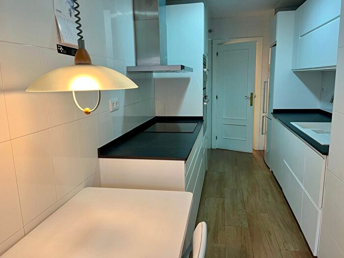 Casas en venta y pisos alquiler - 2