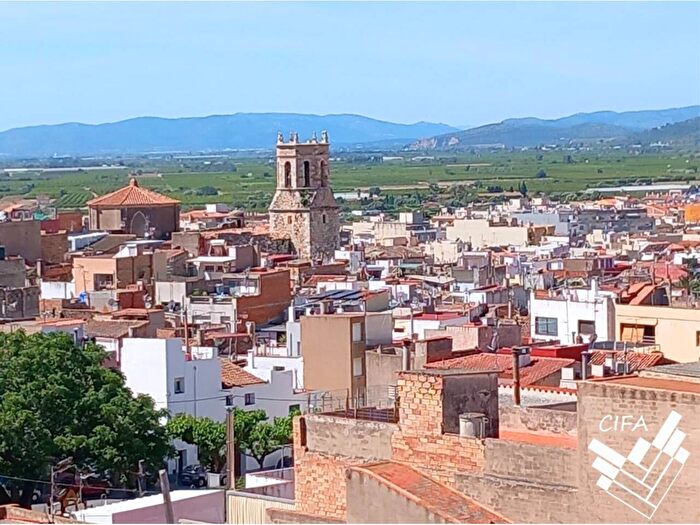 Casa en venta en Alcanar, Tarragona de 5 habitaciones