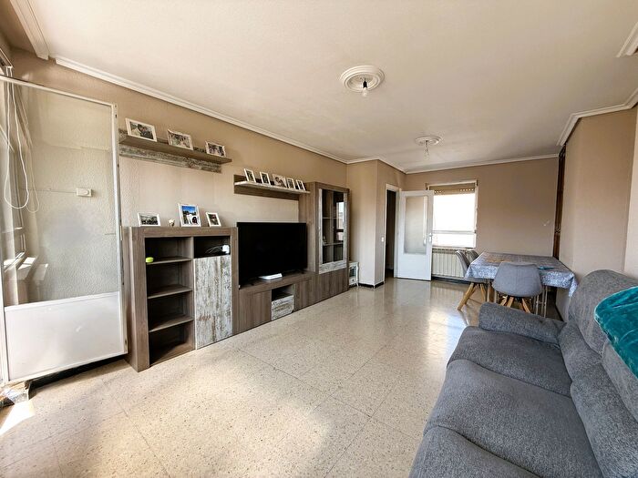 Piso en venta en Sansomendi, Vitoria Gasteiz de 3 habitaciones
