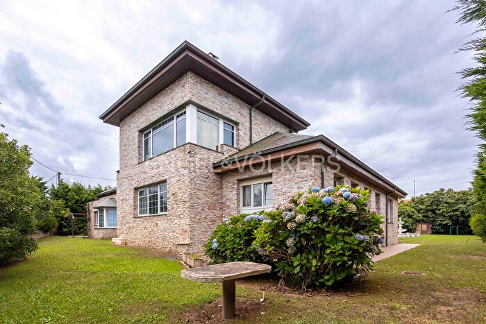 Casa en venta en Liencres, Piélagos de 5 habitaciones