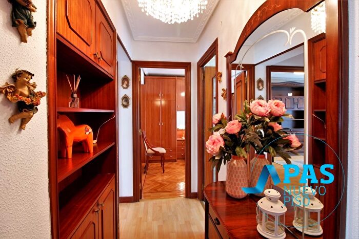 Casas en venta y pisos alquiler - 3