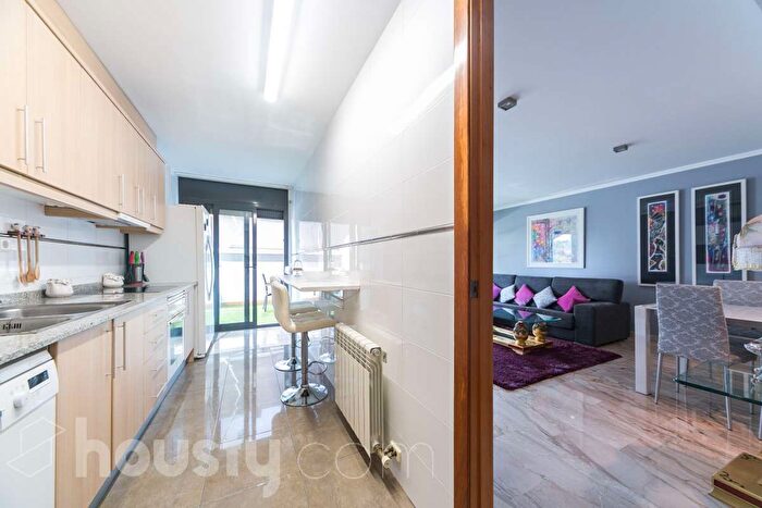 Casas en venta y pisos alquiler - 3
