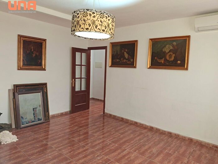 Casas en venta y pisos alquiler - 2