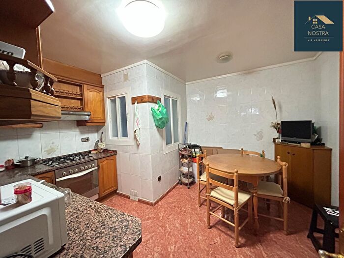 Casas en venta y pisos alquiler - 2