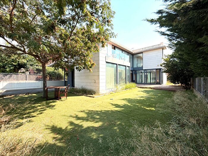 Casa en venta en Vilafortuny Cap de Sant Pere, Quatre Camins de 5 habitaciones