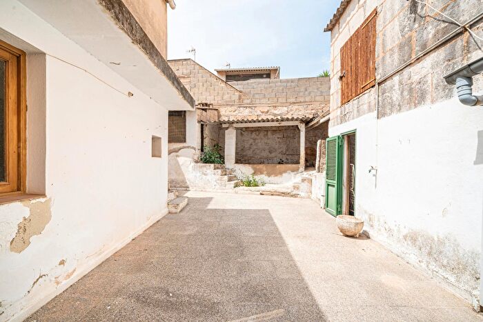 Casas en venta y pisos alquiler - 3
