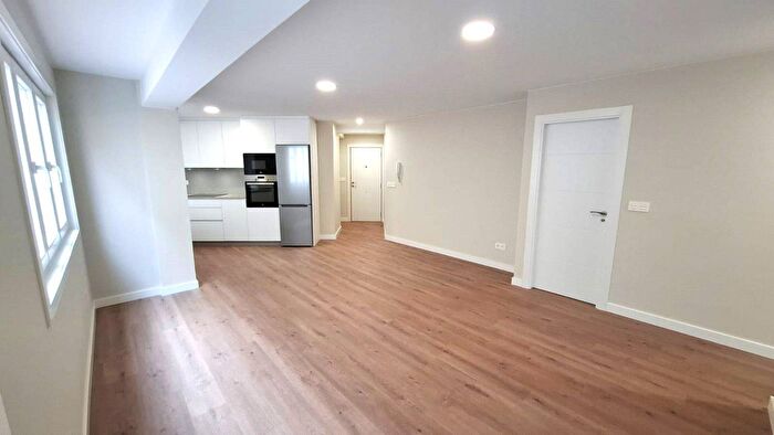 Piso en venta en Galicia, A Coruña de 2 habitaciones