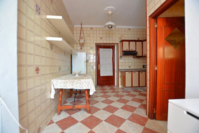 Casas en venta y pisos alquiler - 2