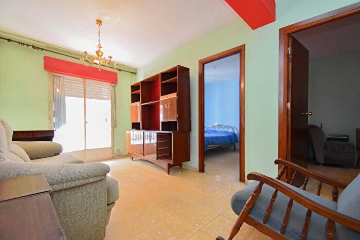 Casas en venta y pisos alquiler - 2