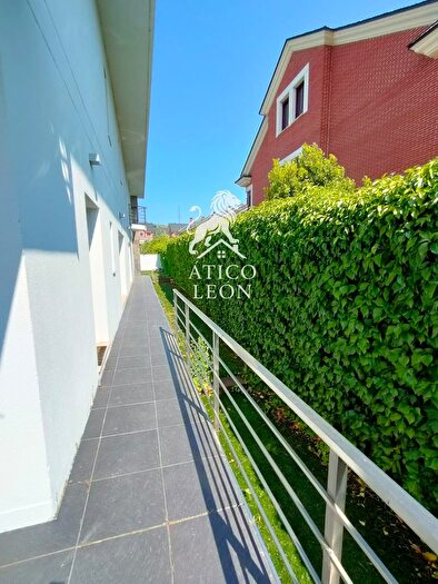 Casas en venta y pisos alquiler - 3