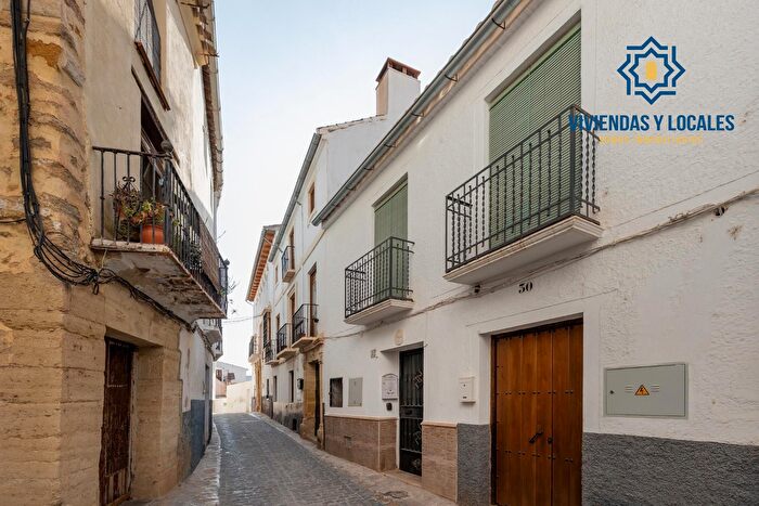 Casas en venta y pisos alquiler - 2