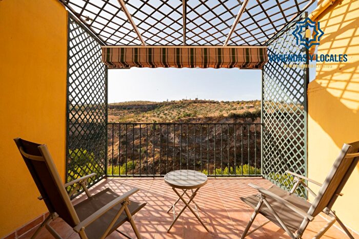 Casa en venta en Alhama de Granada, Granada de 3 habitaciones