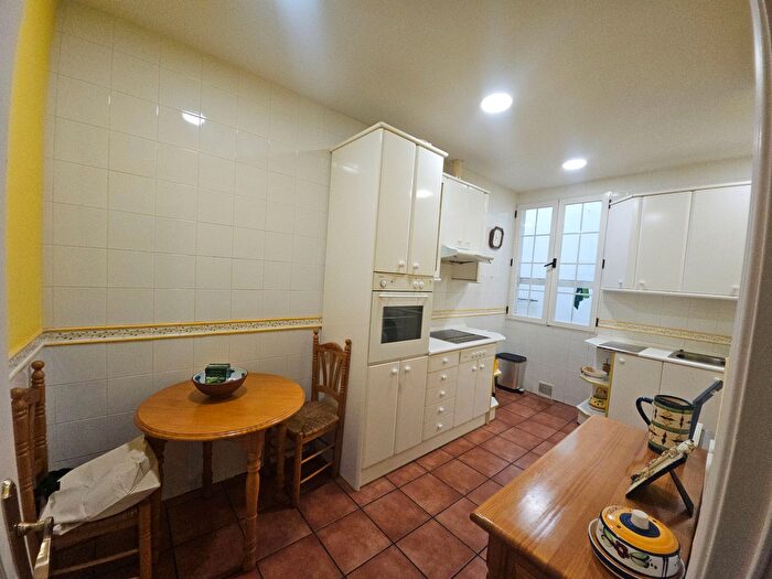 Casas en venta y pisos alquiler - 2