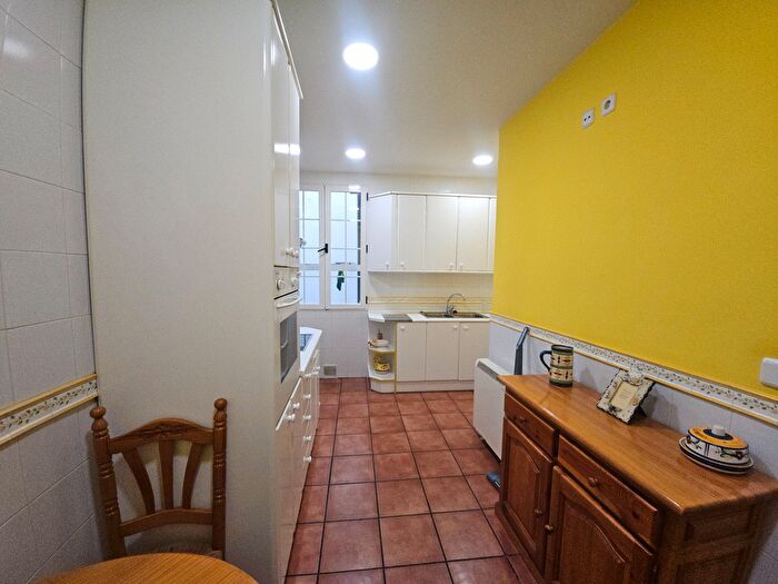 Casas en venta y pisos alquiler - 1