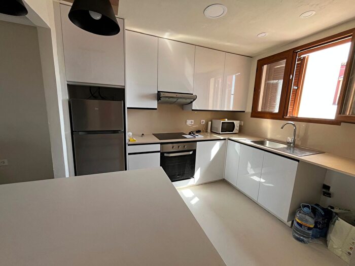 Casas en venta y pisos alquiler - 2