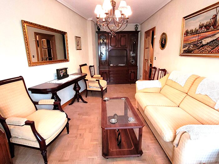 Casas en venta y pisos alquiler - 2