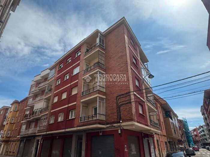 Piso en venta en San Mamés La Palomera, León Capital de 3 habitaciones