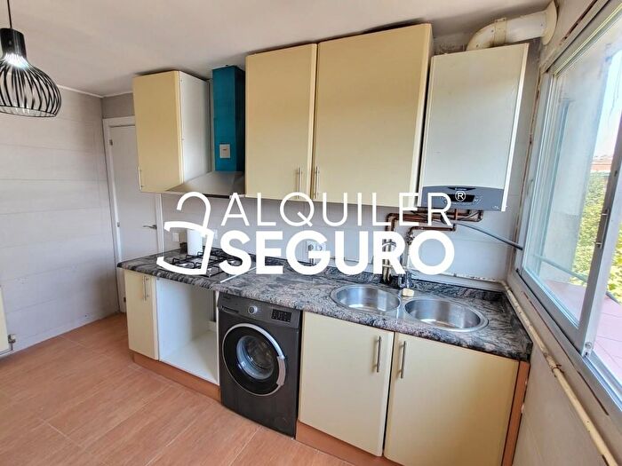 Casas en venta y pisos alquiler - 2