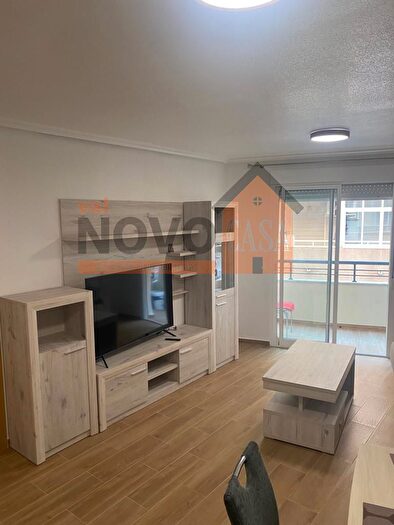 Casas en venta y pisos alquiler - 1