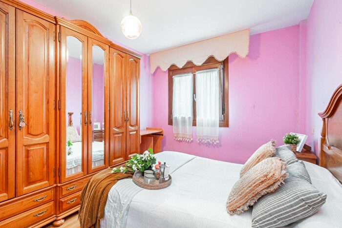 Casas en venta y pisos alquiler - 2