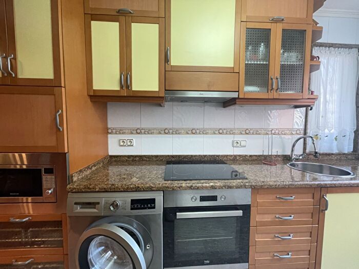 Casas en venta y pisos alquiler - 2