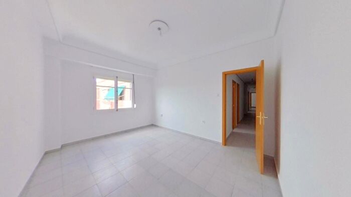 Piso en venta en Poblats Marítims, Natzaret de 4 habitaciones